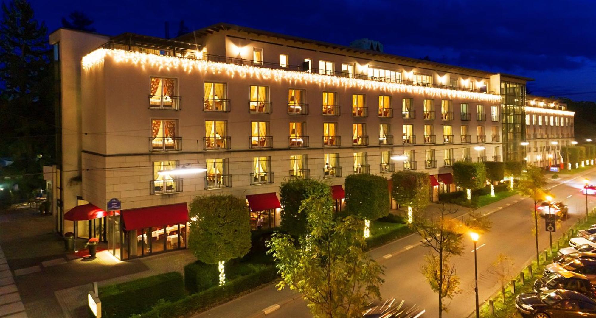 Victor'S Residenz-Hotel Saarbruecken Exterior photo